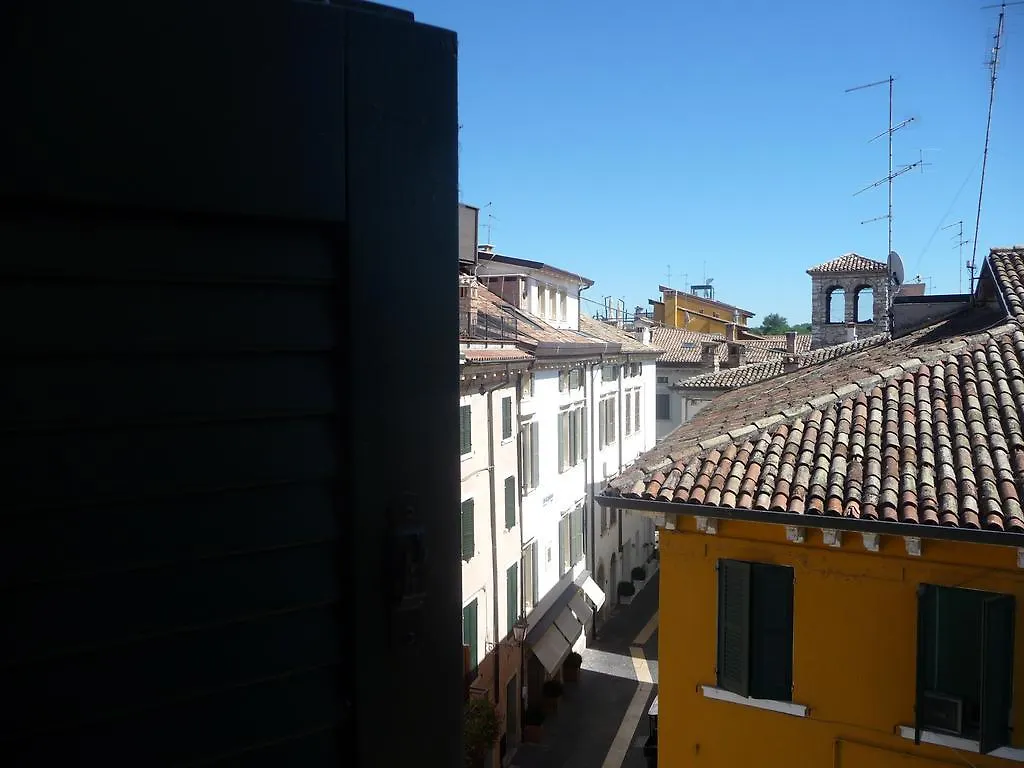 A Gem In Peschiera Del Garda Apartment